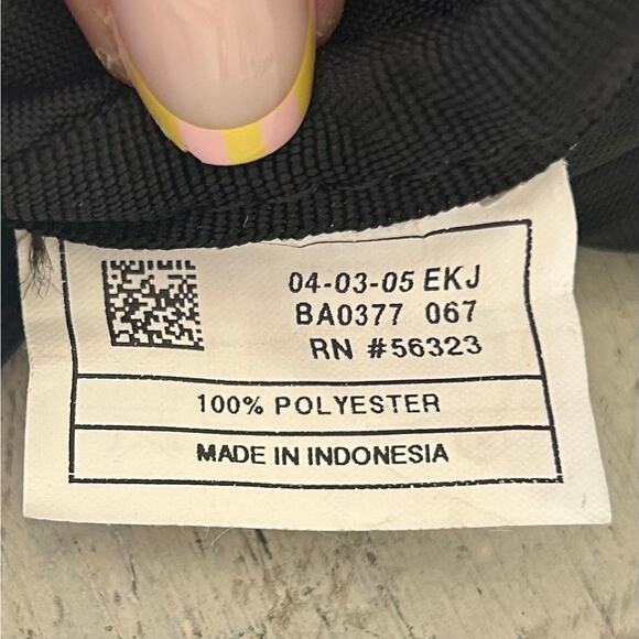 Vintage Nike center swoosh messanger bag 2005 Y2K Laptop crossbody pockets - Picture 16 of 16